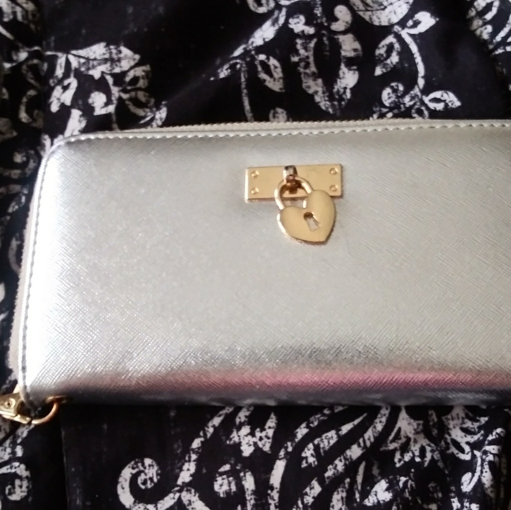 Silver Wallet